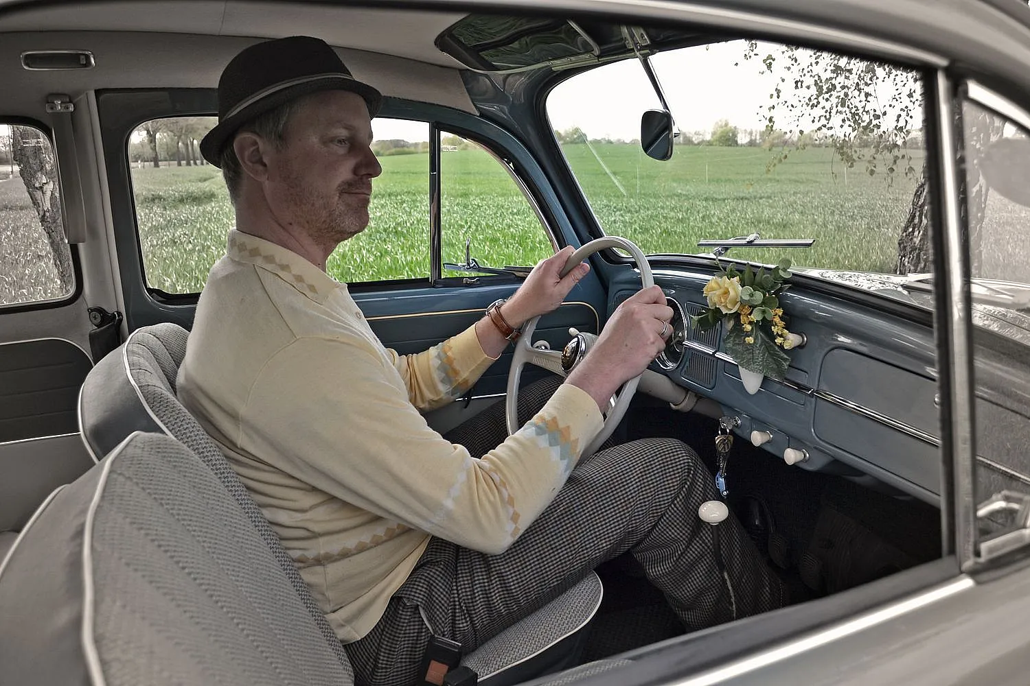 VW Käfer: Oldtimer im Portrait Fahrt