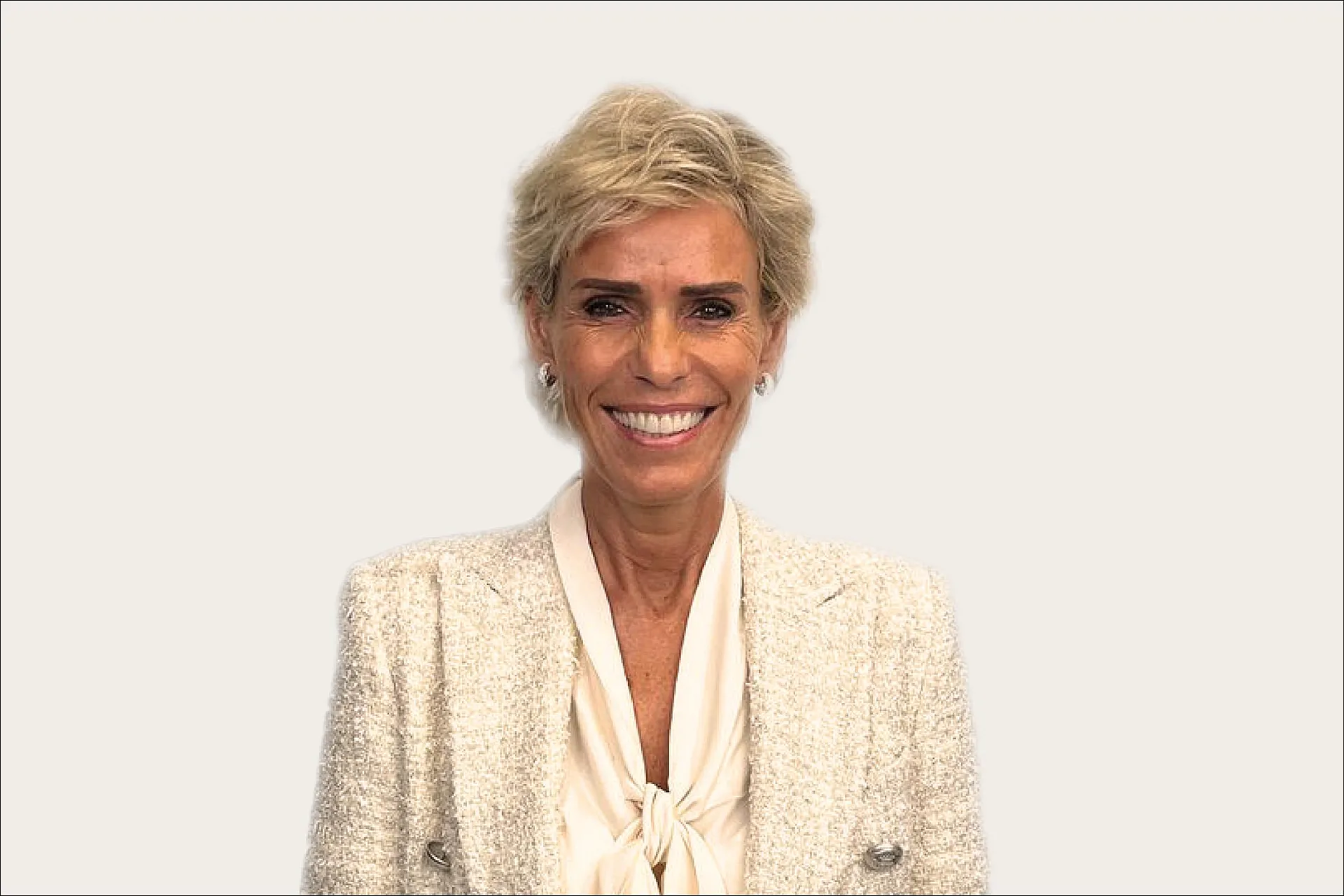 plattes yvonne freigestellt plattesgroup