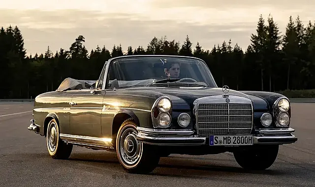 Mercedes Benz 280 SE Oldtimer im Portrait